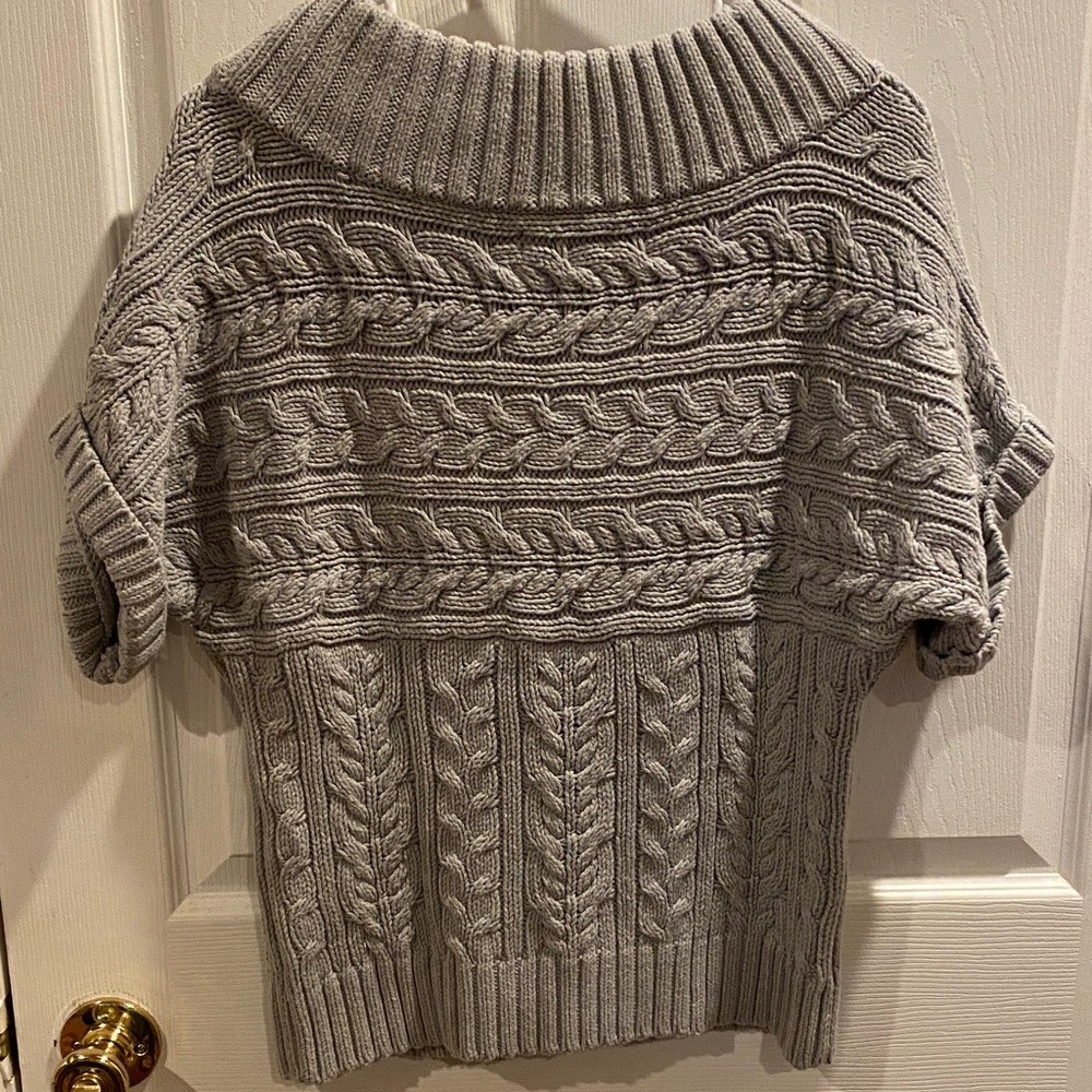 Express Gray Cable Knit Women's Sweater
766 - Picture 5 of 6